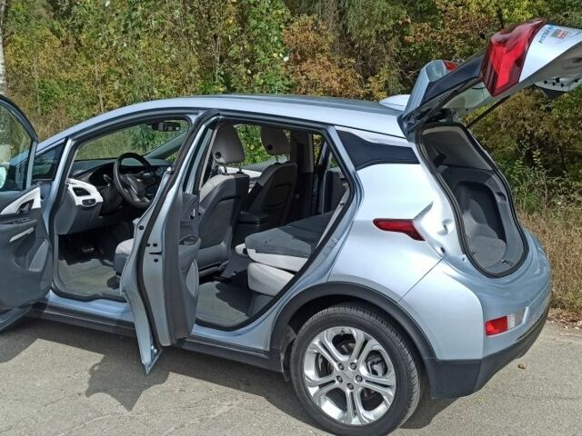 Серый Шевроле Другая, объемом двигателя 0 л и пробегом 114 тыс. км за 15000 $, фото 6 на Automoto.ua