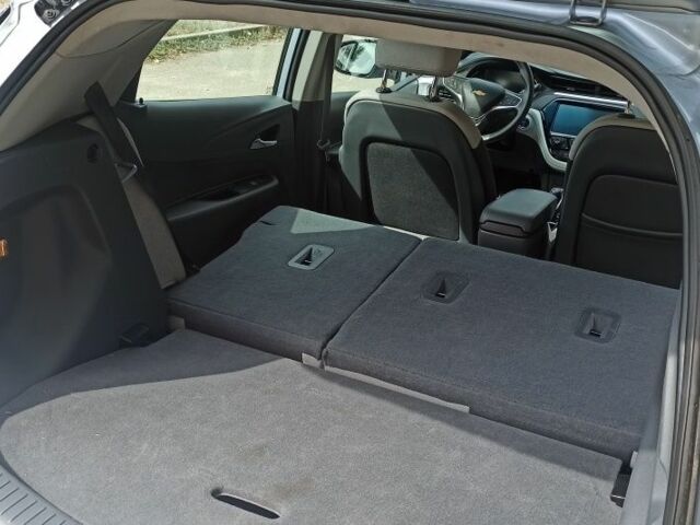 Серый Шевроле Другая, объемом двигателя 0 л и пробегом 114 тыс. км за 15000 $, фото 8 на Automoto.ua