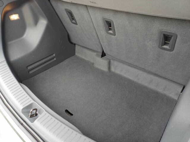 Серый Шевроле Другая, объемом двигателя 0 л и пробегом 110 тыс. км за 14400 $, фото 9 на Automoto.ua