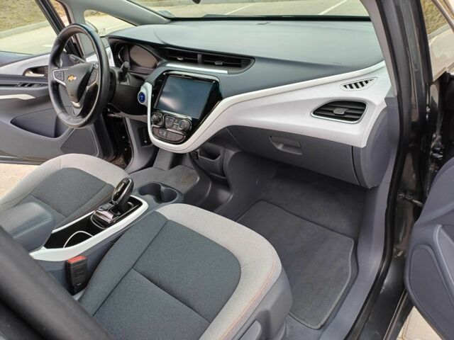 Серый Шевроле Другая, объемом двигателя 0 л и пробегом 110 тыс. км за 14400 $, фото 16 на Automoto.ua