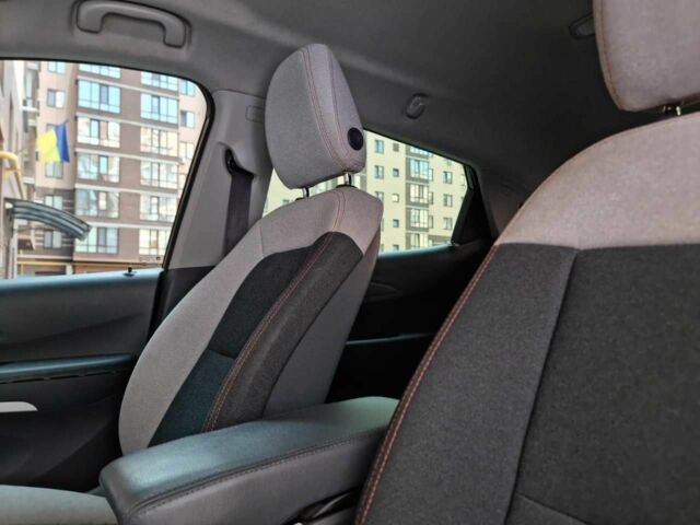 Серый Шевроле Другая, объемом двигателя 0 л и пробегом 181 тыс. км за 13999 $, фото 14 на Automoto.ua