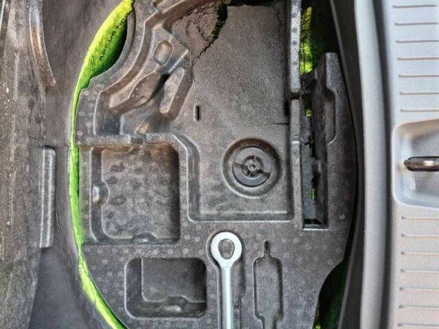 Серый Шевроле Другая, объемом двигателя 0 л и пробегом 181 тыс. км за 13999 $, фото 10 на Automoto.ua