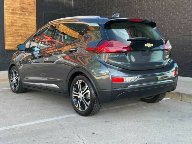 Сірий Шевроле Інша, об'ємом двигуна 0 л та пробігом 48 тис. км за 12000 $, фото 4 на Automoto.ua