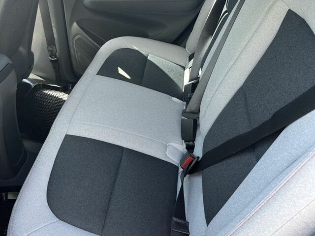 Сірий Шевроле Інша, об'ємом двигуна 0 л та пробігом 60 тис. км за 14800 $, фото 9 на Automoto.ua