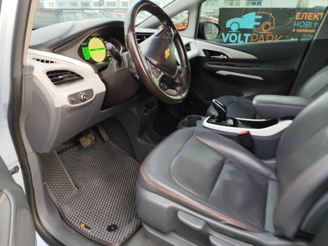 Сірий Шевроле Інша, об'ємом двигуна 0 л та пробігом 110 тис. км за 14444 $, фото 20 на Automoto.ua