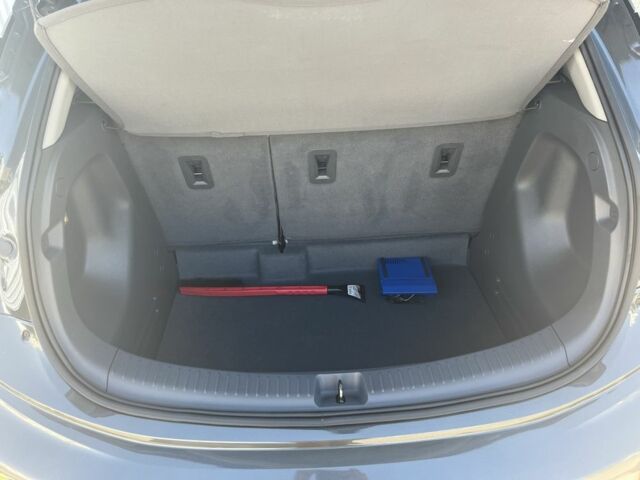 Сірий Шевроле Інша, об'ємом двигуна 0 л та пробігом 60 тис. км за 14800 $, фото 12 на Automoto.ua