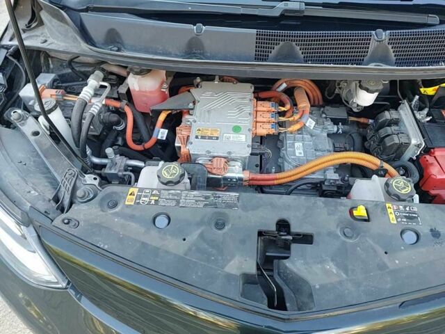 Серый Шевроле Другая, объемом двигателя 0 л и пробегом 45 тыс. км за 16000 $, фото 20 на Automoto.ua