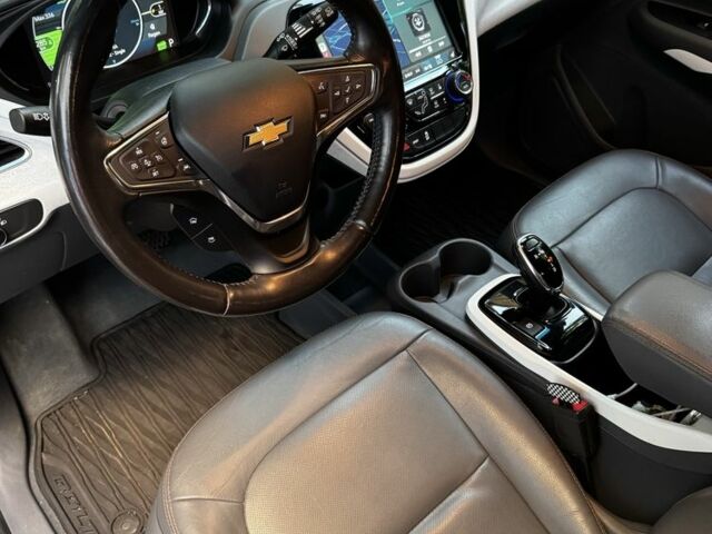 Сірий Шевроле Інша, об'ємом двигуна 0 л та пробігом 100 тис. км за 13900 $, фото 3 на Automoto.ua