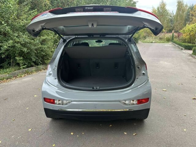 Серый Шевроле Другая, объемом двигателя 0 л и пробегом 65 тыс. км за 16900 $, фото 21 на Automoto.ua