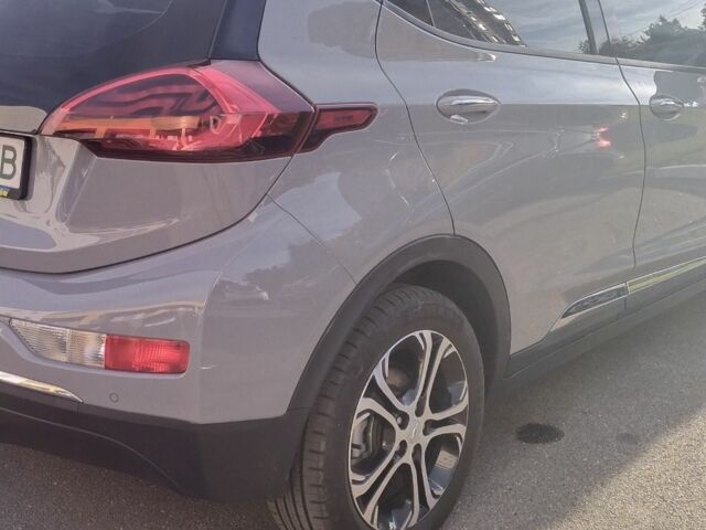 Серый Шевроле Другая, объемом двигателя 0 л и пробегом 65 тыс. км за 13700 $, фото 3 на Automoto.ua