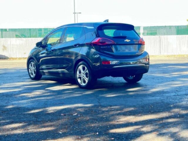 Серый Шевроле Другая, объемом двигателя 0 л и пробегом 40 тыс. км за 5000 $, фото 3 на Automoto.ua