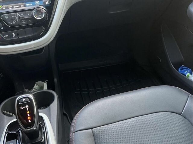 Серый Шевроле Другая, объемом двигателя 0 л и пробегом 52 тыс. км за 17700 $, фото 5 на Automoto.ua