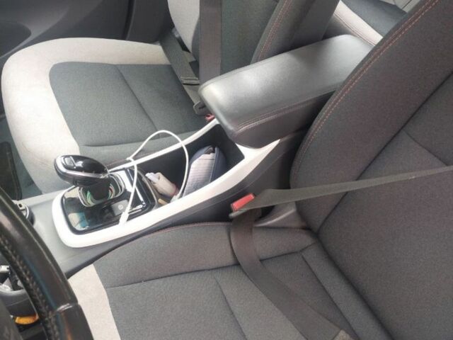 Серый Шевроле Другая, объемом двигателя 0 л и пробегом 133 тыс. км за 14250 $, фото 3 на Automoto.ua