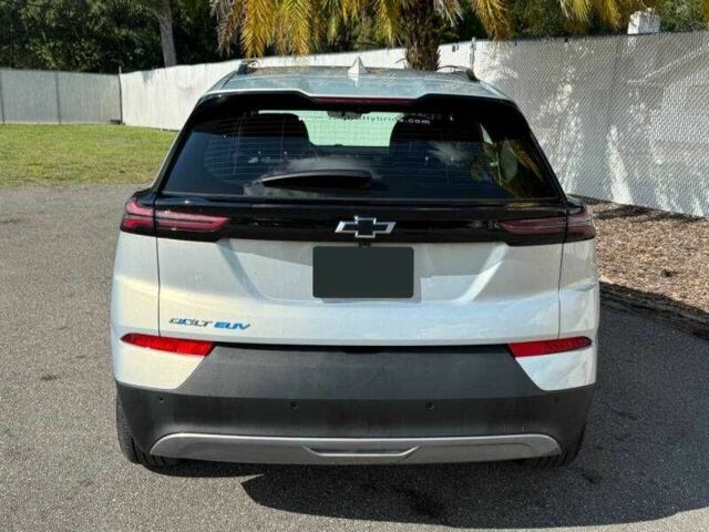 Серый Шевроле Другая, объемом двигателя 0 л и пробегом 28 тыс. км за 6500 $, фото 2 на Automoto.ua