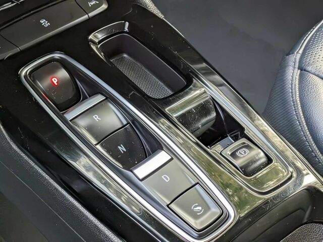 Серый Шевроле Другая, объемом двигателя 0 л и пробегом 20 тыс. км за 12000 $, фото 10 на Automoto.ua