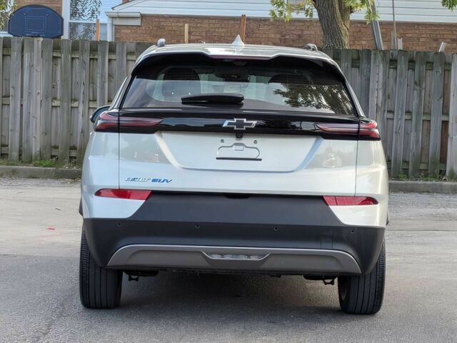 Серый Шевроле Другая, объемом двигателя 0 л и пробегом 20 тыс. км за 12000 $, фото 5 на Automoto.ua