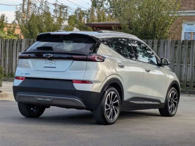 Серый Шевроле Другая, объемом двигателя 0 л и пробегом 20 тыс. км за 12000 $, фото 4 на Automoto.ua