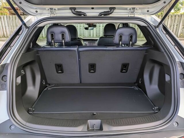 Серый Шевроле Другая, объемом двигателя 0 л и пробегом 20 тыс. км за 12000 $, фото 13 на Automoto.ua