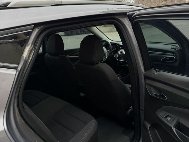 Серый Шевроле Другая, объемом двигателя 0 л и пробегом 24 тыс. км за 15500 $, фото 7 на Automoto.ua