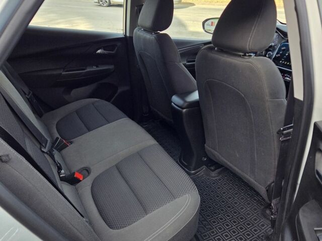 Серый Шевроле Другая, объемом двигателя 0 л и пробегом 60 тыс. км за 16500 $, фото 6 на Automoto.ua