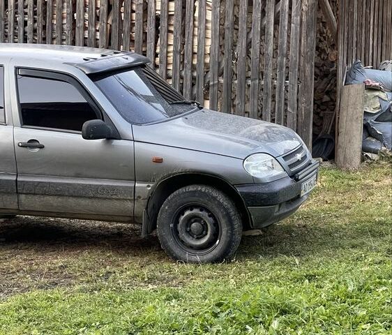 Серый Шевроле Другая, объемом двигателя 2.8 л и пробегом 3 тыс. км за 3500 $, фото 2 на Automoto.ua