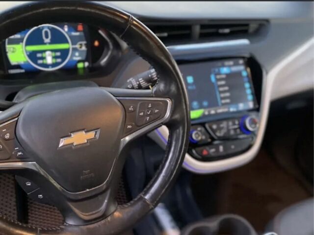 Сірий Шевроле Інша, об'ємом двигуна 0 л та пробігом 100 тис. км за 13900 $, фото 3 на Automoto.ua