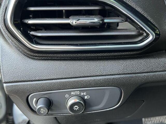 Серый Шевроле Другая, объемом двигателя 0 л и пробегом 24 тыс. км за 19499 $, фото 12 на Automoto.ua