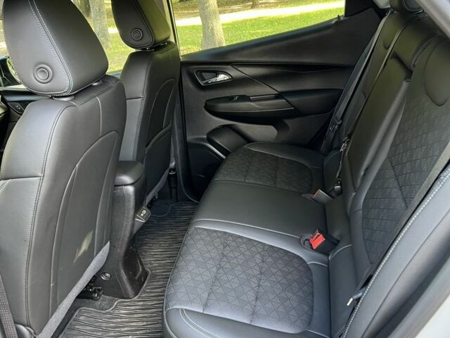 Серый Шевроле Другая, объемом двигателя 0 л и пробегом 24 тыс. км за 19499 $, фото 10 на Automoto.ua