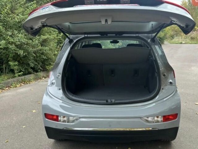 Серый Шевроле Другая, объемом двигателя 0 л и пробегом 62 тыс. км за 9000 $, фото 4 на Automoto.ua