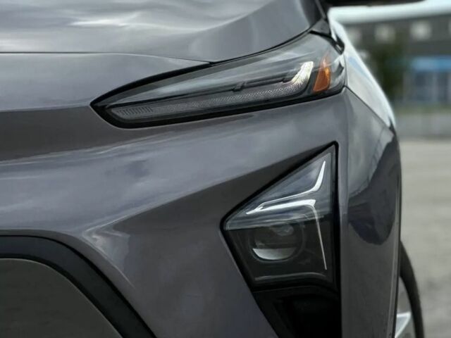 Сірий Шевроле Інша, об'ємом двигуна 0 л та пробігом 76 тис. км за 18000 $, фото 3 на Automoto.ua