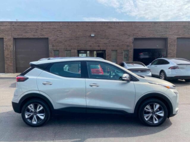 Серый Шевроле Другая, объемом двигателя 0 л и пробегом 25 тыс. км за 15700 $, фото 3 на Automoto.ua