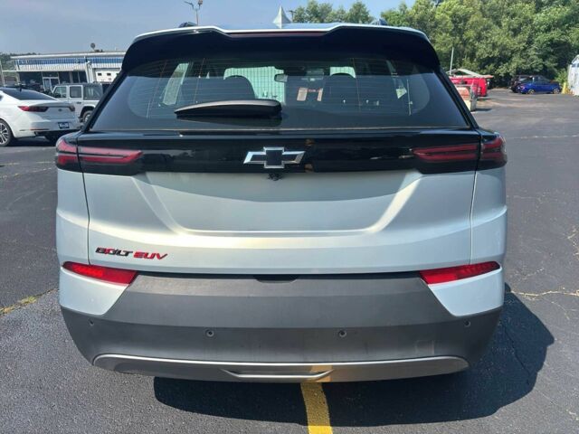 Серый Шевроле Другая, объемом двигателя 0 л и пробегом 13 тыс. км за 11000 $, фото 4 на Automoto.ua