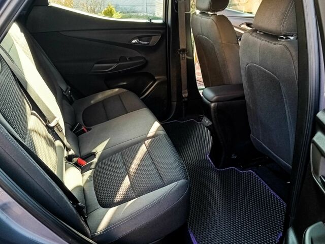 Серый Шевроле Другая, объемом двигателя 0 л и пробегом 17 тыс. км за 19200 $, фото 13 на Automoto.ua