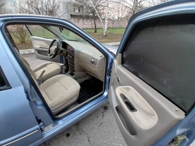 Синий Шевроле Другая, объемом двигателя 1.6 л и пробегом 120 тыс. км за 1499 $, фото 5 на Automoto.ua