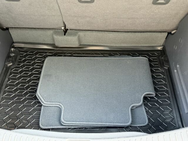 Синий Шевроле Другая, объемом двигателя 0 л и пробегом 64 тыс. км за 17200 $, фото 6 на Automoto.ua