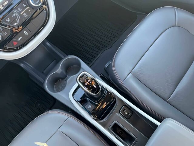 Синий Шевроле Другая, объемом двигателя 0 л и пробегом 50 тыс. км за 9000 $, фото 10 на Automoto.ua