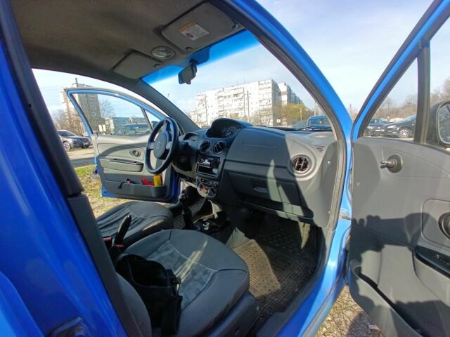 Синий Шевроле Другая, объемом двигателя 8 л и пробегом 190 тыс. км за 2600 $, фото 7 на Automoto.ua