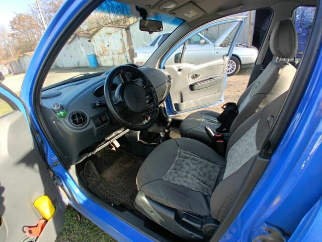 Синий Шевроле Другая, объемом двигателя 8 л и пробегом 190 тыс. км за 2600 $, фото 6 на Automoto.ua