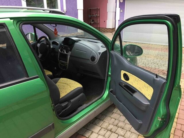 Зеленый Шевроле Другая, объемом двигателя 1 л и пробегом 111 тыс. км за 3500 $, фото 5 на Automoto.ua