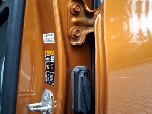 Помаранчевий Шевроле Інша, об'ємом двигуна 0 л та пробігом 77 тис. км за 13950 $, фото 22 на Automoto.ua