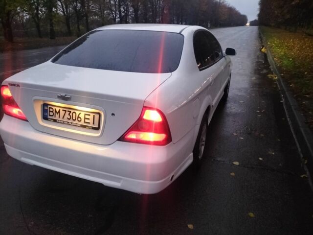 Шевроле Эпика 2004 в Сумах на Automoto.ua Белый Шевроле Эпика, объемом двигателя 2 л и пробегом 210 тыс. км за 3500 $, фото 6 на Automoto.ua