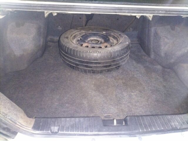 Шевроле Эпика 2004 в Сумах на Automoto.ua Белый Шевроле Эпика, объемом двигателя 2 л и пробегом 210 тыс. км за 3500 $, фото 14 на Automoto.ua