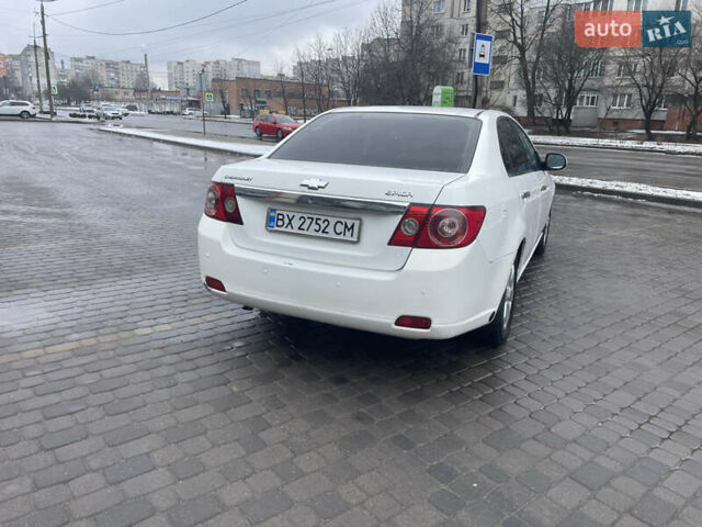 Белый Шевроле Эпика, объемом двигателя 2.49 л и пробегом 227 тыс. км за 4700 $, фото 2 на Automoto.ua