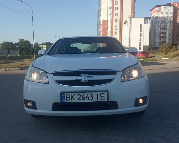 Белый Шевроле Эпика, объемом двигателя 1.99 л и пробегом 183 тыс. км за 4500 $, фото 2 на Automoto.ua