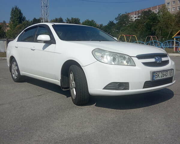 Белый Шевроле Эпика, объемом двигателя 1.99 л и пробегом 183 тыс. км за 4500 $, фото 7 на Automoto.ua