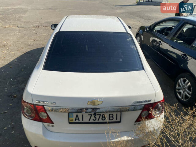 Белый Шевроле Эпика, объемом двигателя 2 л и пробегом 99 тыс. км за 6400 $, фото 10 на Automoto.ua