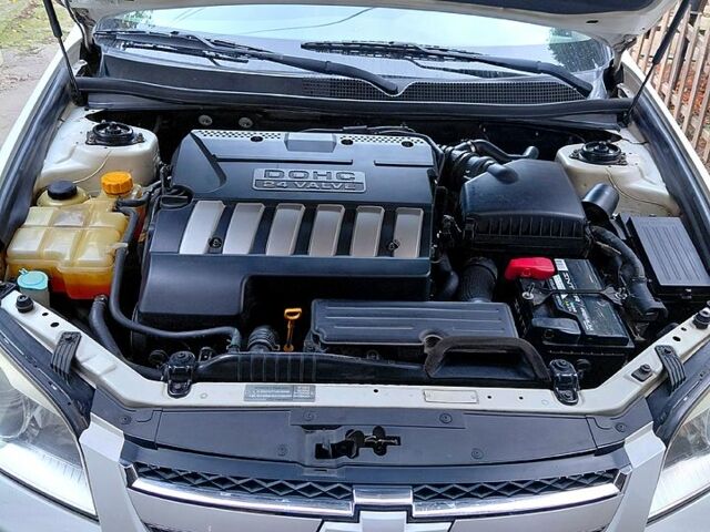 Шевроле Эпика 2008 в Кропивницком (Кировограде) на Automoto.ua Белый Шевроле Эпика, объемом двигателя 2 л и пробегом 183 тыс. км за 5200 $, фото 7 на Automoto.ua