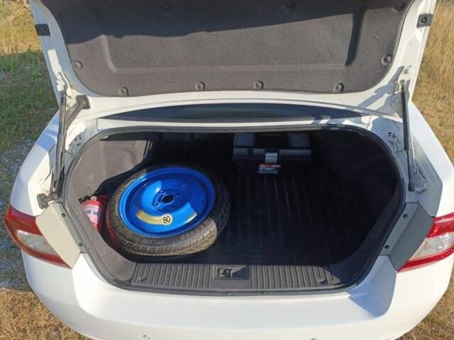 Белый Шевроле Эпика, объемом двигателя 2.5 л и пробегом 230 тыс. км за 5800 $, фото 6 на Automoto.ua