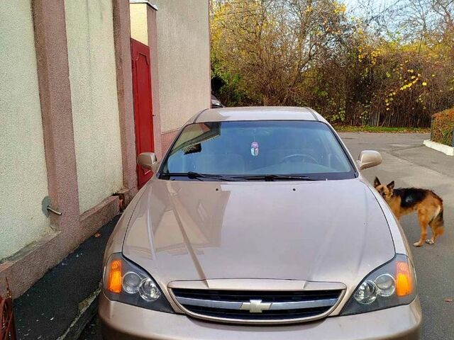 Бежевий Шевроле Епіка, об'ємом двигуна 2 л та пробігом 250 тис. км за 3500 $, фото 2 на Automoto.ua