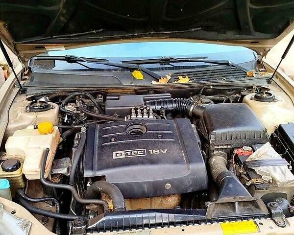 Бежевий Шевроле Епіка, об'ємом двигуна 2 л та пробігом 250 тис. км за 3500 $, фото 6 на Automoto.ua